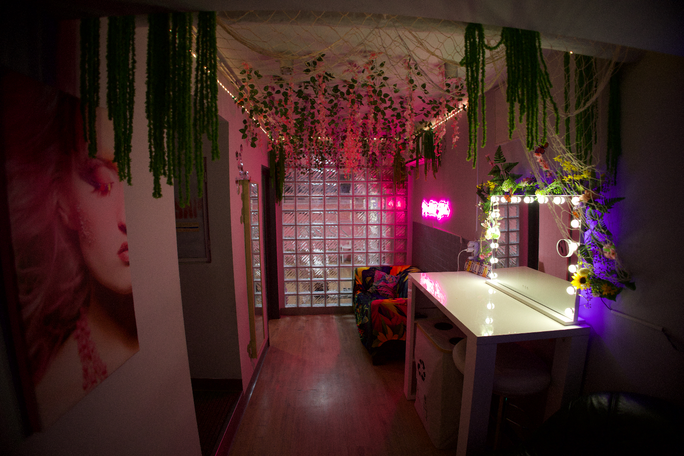 Folyosó – Marbel17 Studio, Budapest